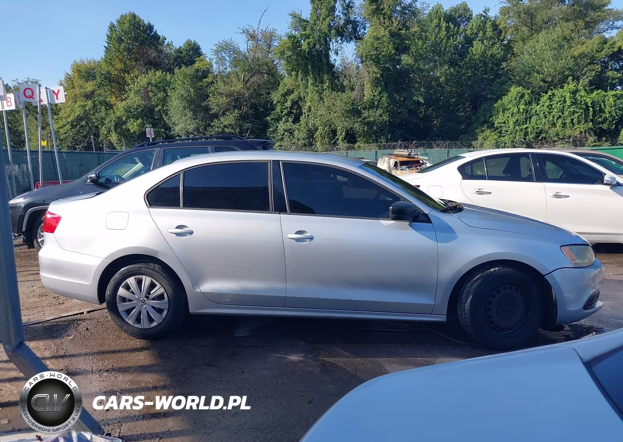 2014 Volkswagen Jetta 2.0L S VIN:3VW2K7AJ2EM406012 - 13