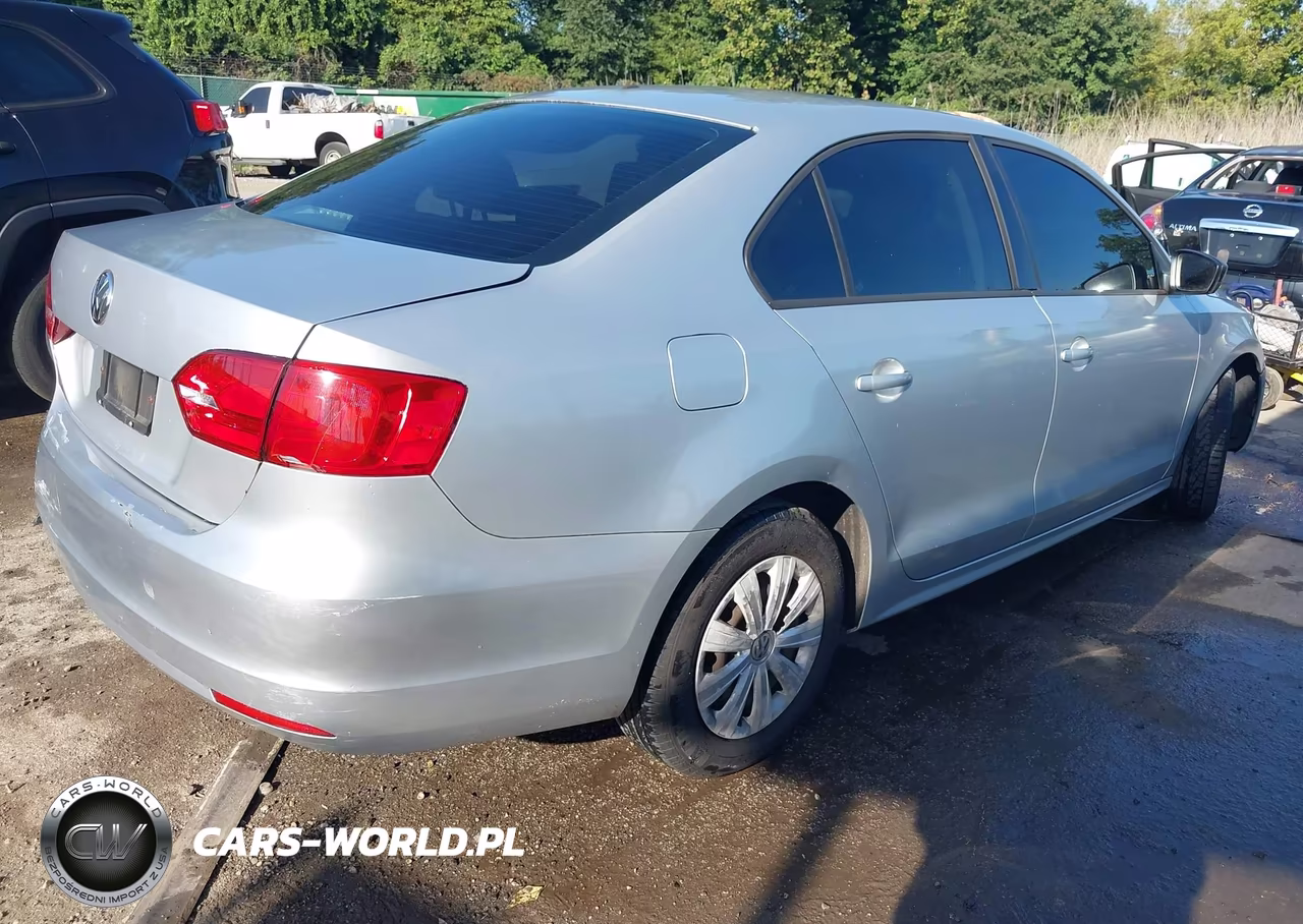 2014 Volkswagen Jetta 2.0L S VIN:3VW2K7AJ2EM406012 - 4
