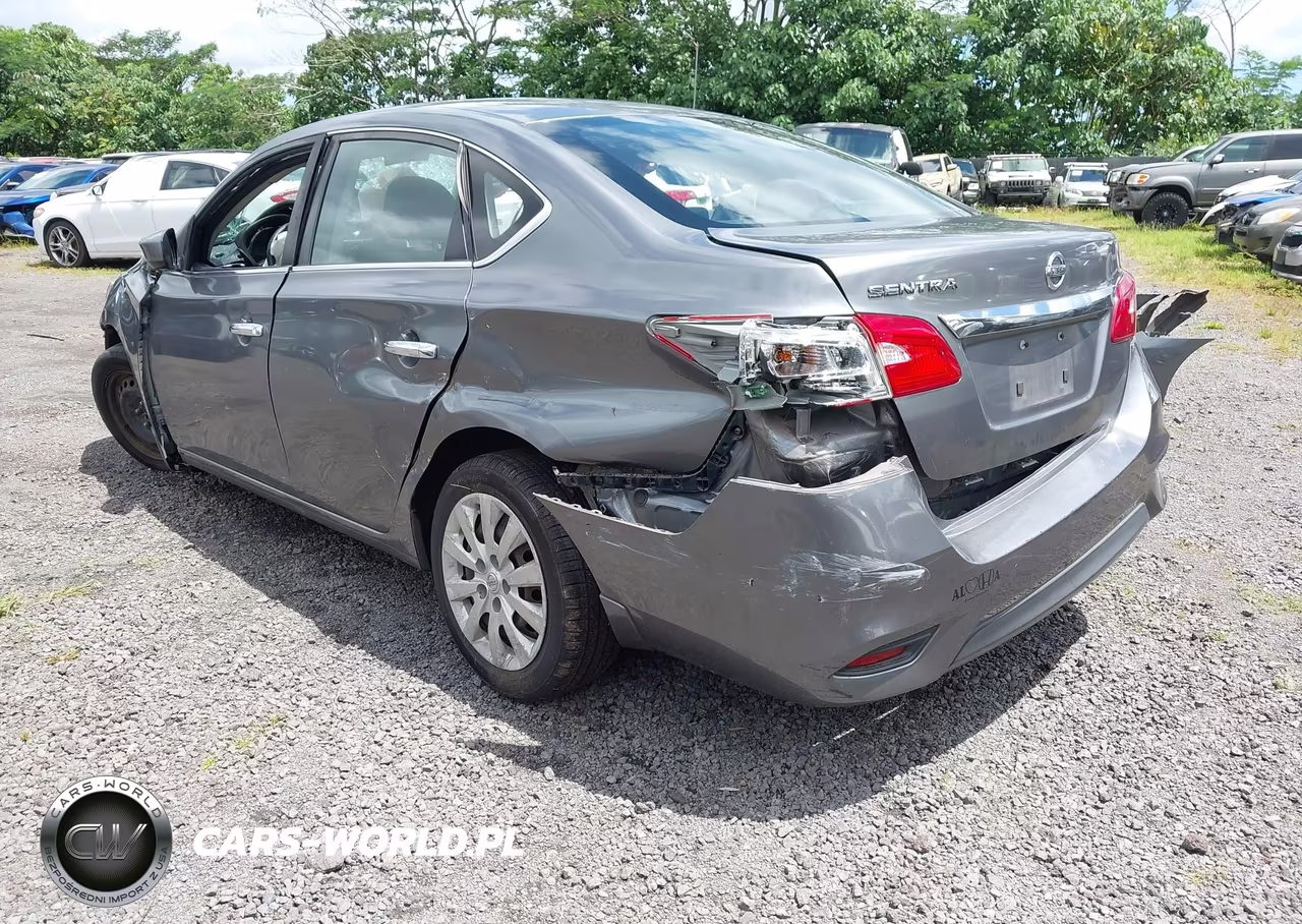 2017 Nissan Sentra S VIN:3N1AB7AP2HY256034 - 3