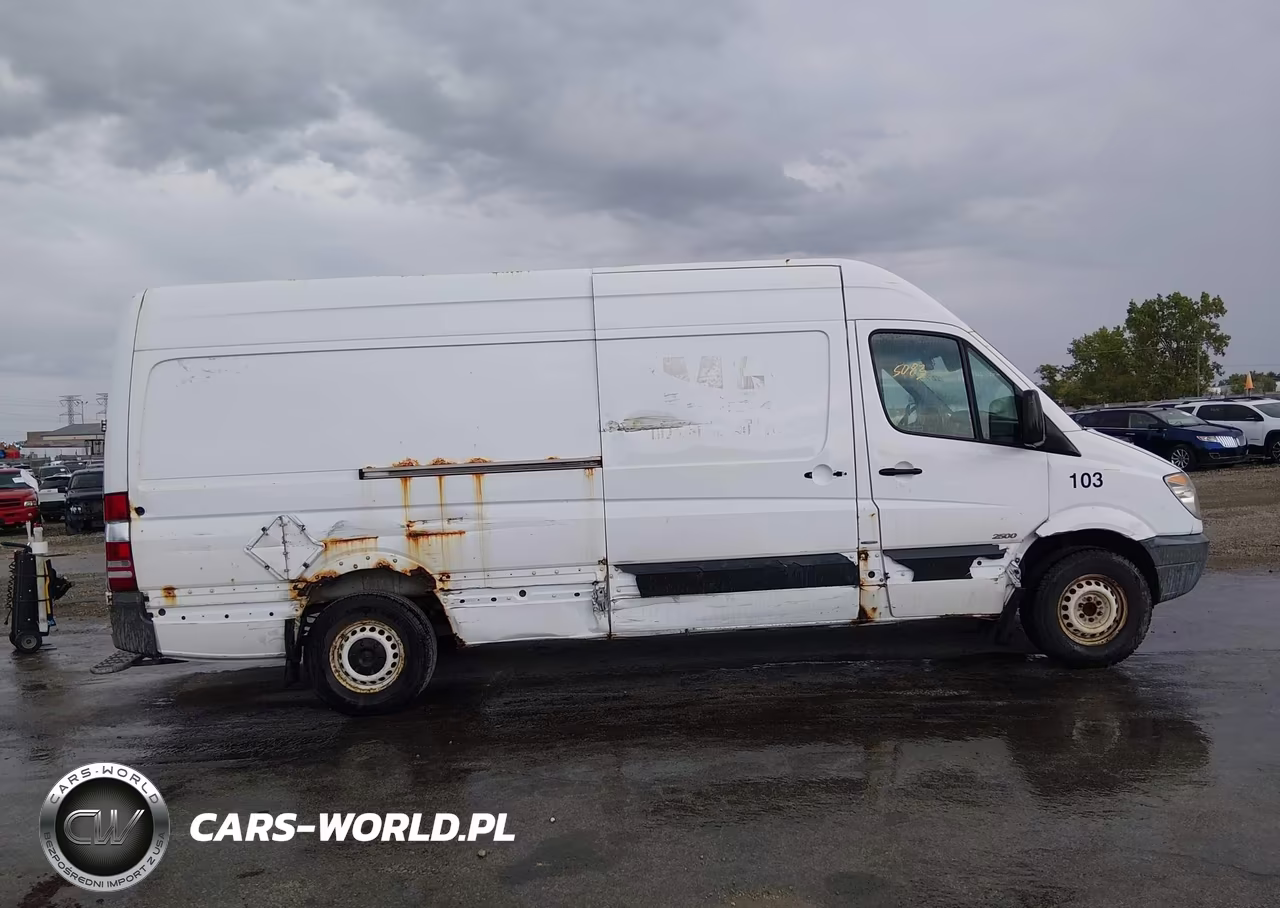 2011 Mercedes-Benz Sprinter 2500 High Roof VIN:WD3PE8CB3B5567749 - 13