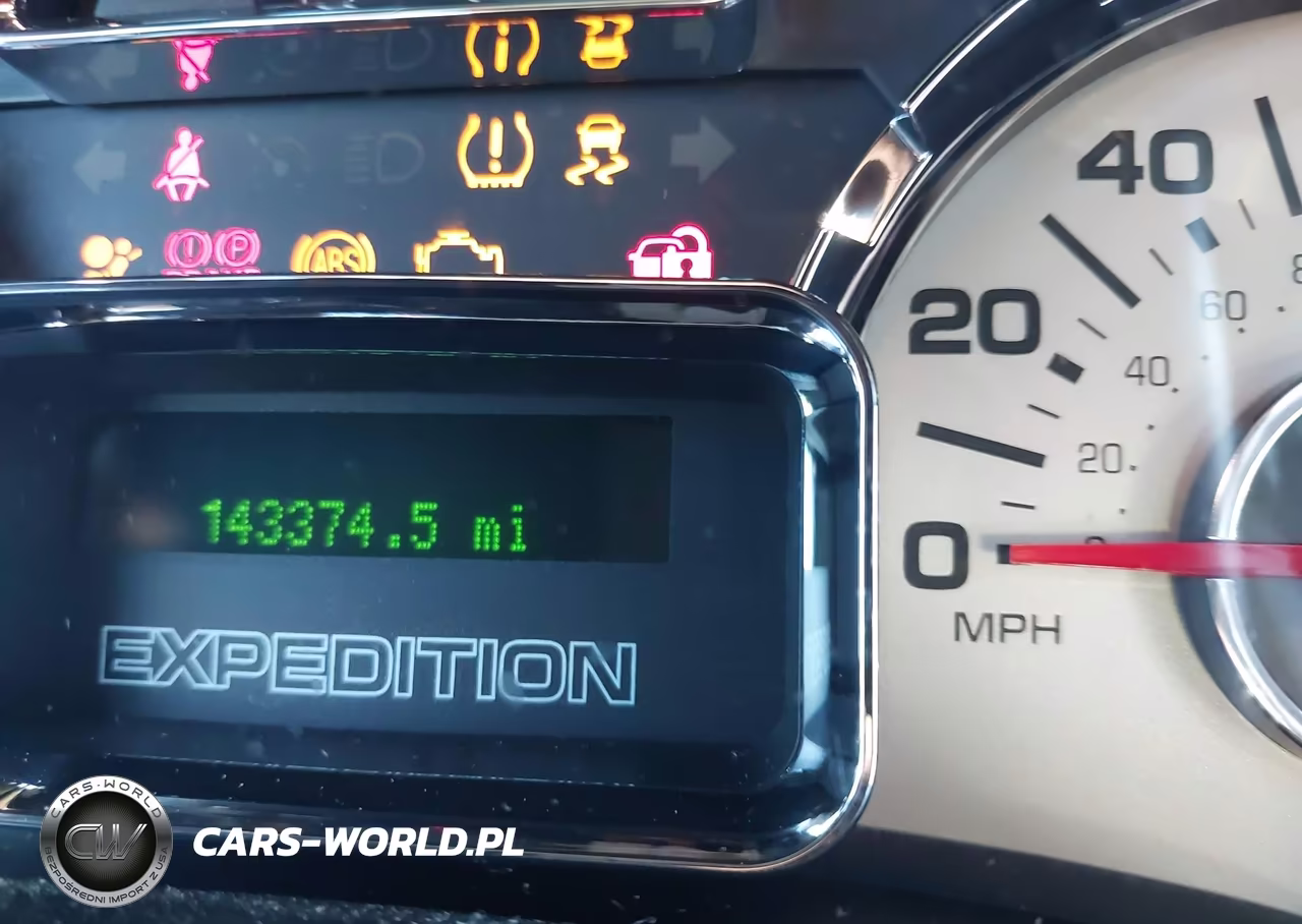 2010 Ford Expedition Limited VIN:1FMJU2A52AEB63084 - 7
