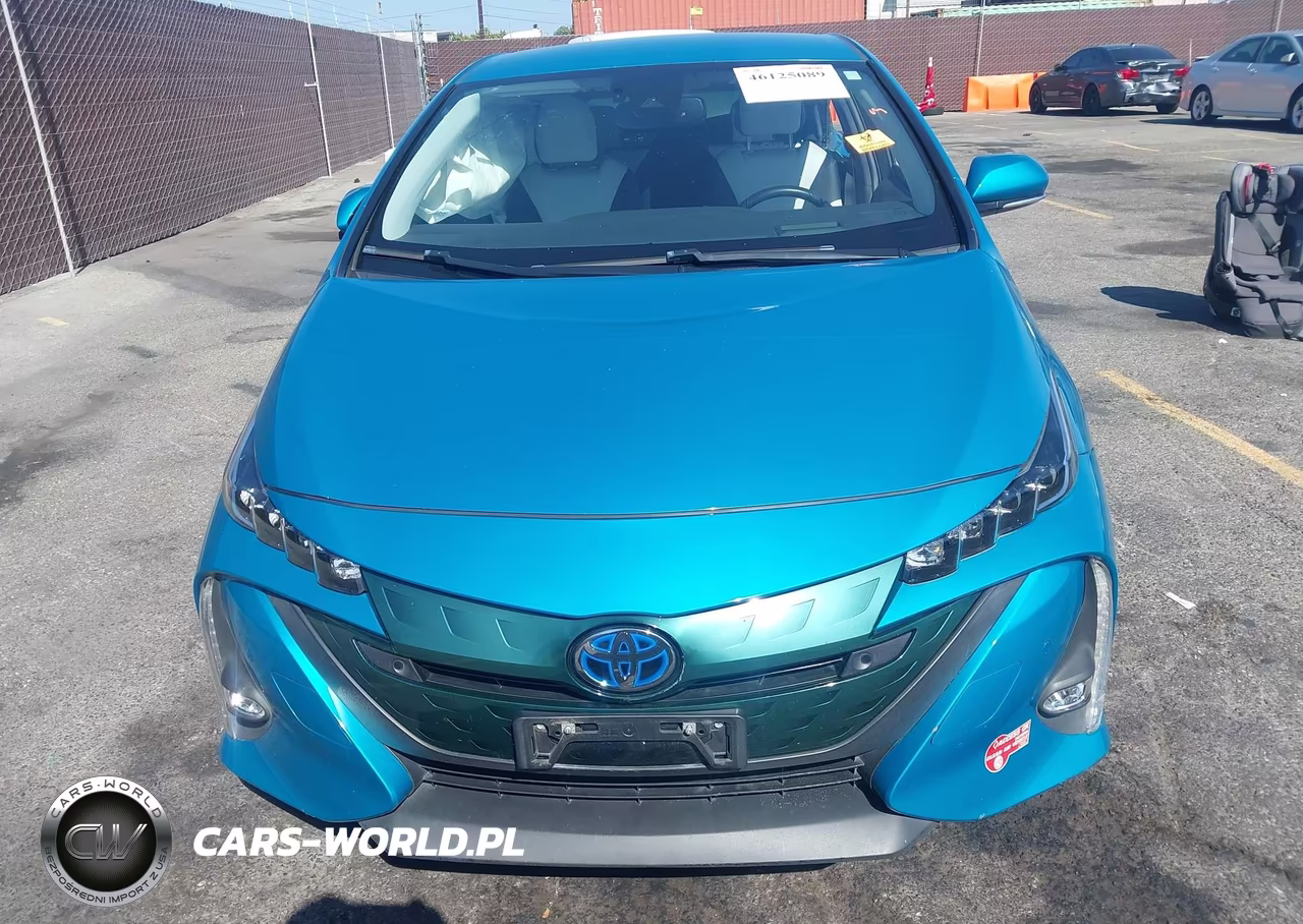 2017 Toyota Prius Prime Advanced VIN:JTDKARFP6H3050605 - 12