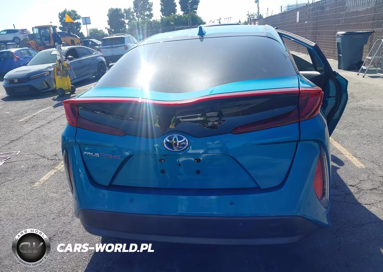 2017 Toyota Prius Prime Advanced VIN:JTDKARFP6H3050605 - 16