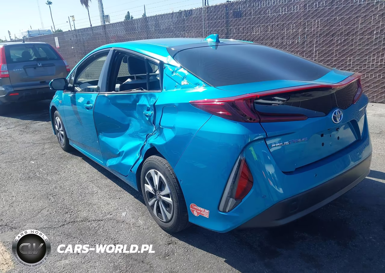 2017 Toyota Prius Prime Advanced VIN:JTDKARFP6H3050605 - 3