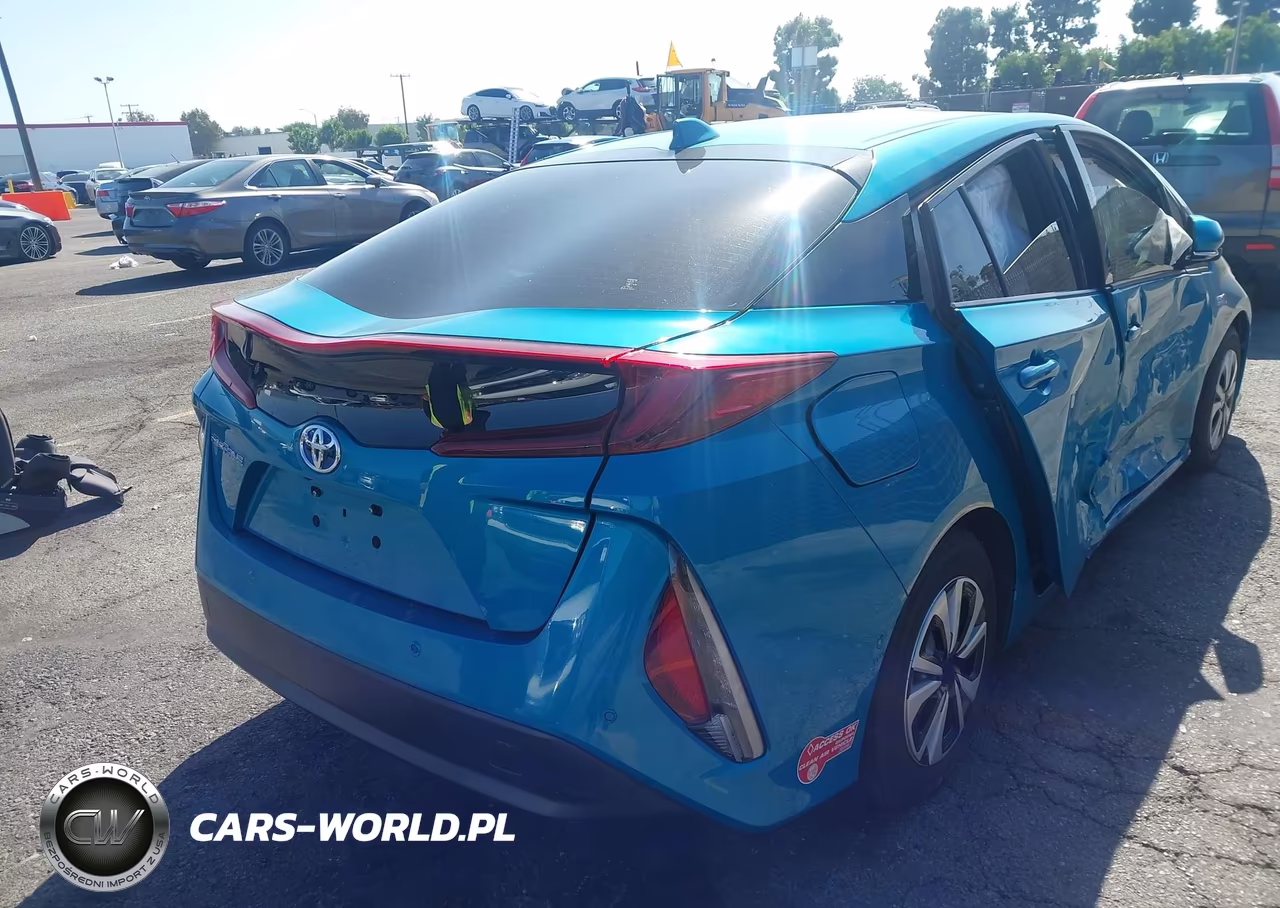 2017 Toyota Prius Prime Advanced VIN:JTDKARFP6H3050605 - 4