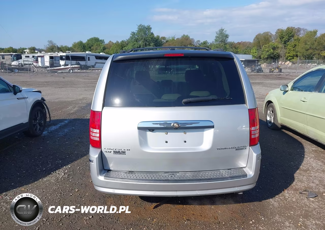 2010 Chrysler Town & Country Limited VIN:2A4RR6DX1AR150028 - 16