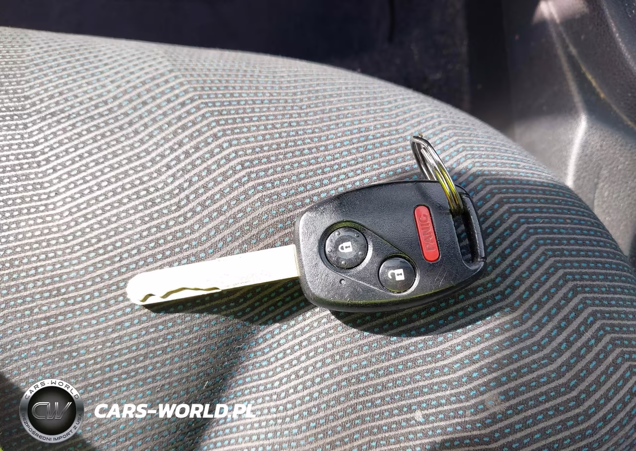2011 Honda Fit Sport VIN:JHMGE8H52BC026548 - 11