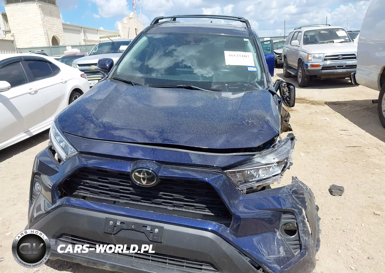 2021 Toyota Rav4 Xle Premium VIN:2T3C1RFV4MW152012 - 13