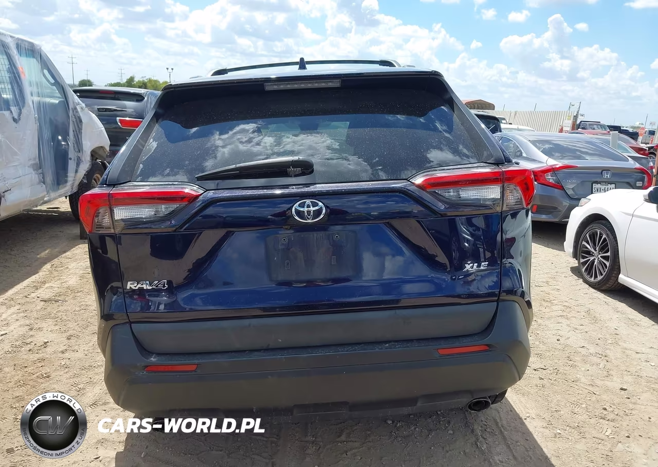 2021 Toyota Rav4 Xle Premium VIN:2T3C1RFV4MW152012 - 17