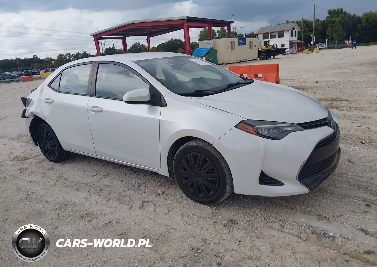 2017 Toyota Corolla Le VIN:5YFBURHE5HP678911 - 13