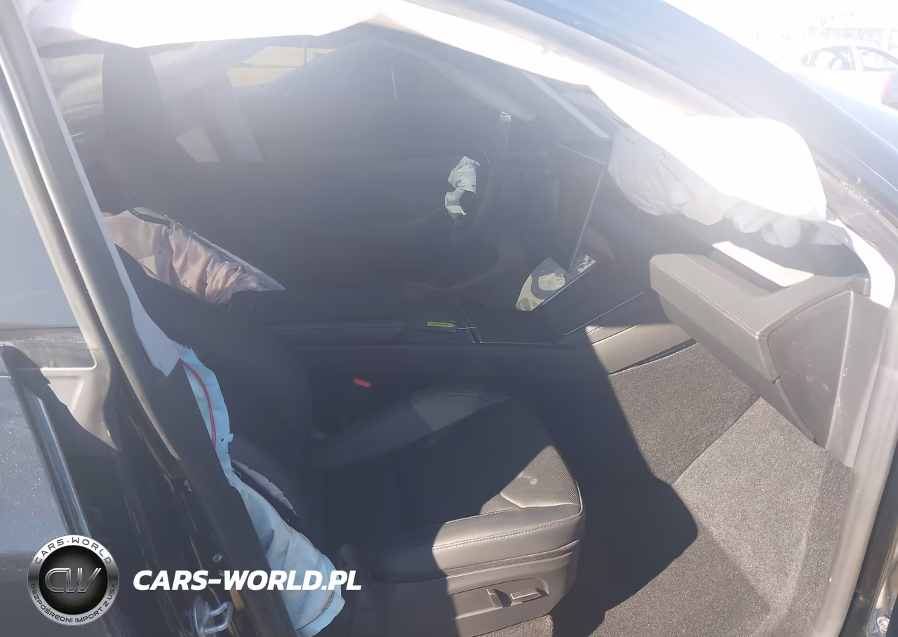 2026 Tesla Model Y All-Wheel Drive-Long Range Launch Series-Premium All-Wheel Drive VIN:7SAYGDEE1TF377004 - 5