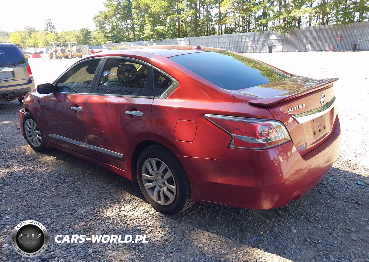2015 Nissan Altima 2.5 S VIN:1N4AL3AP8FC120912 - 3
