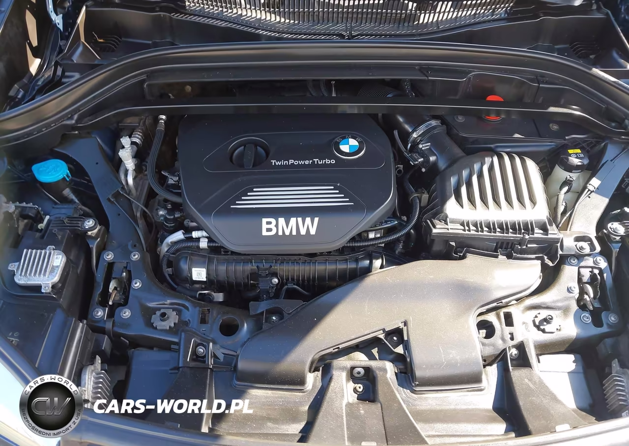 2017 BMW X1 xDrive28I VIN:WBXHT3C34H5F81816 - 10