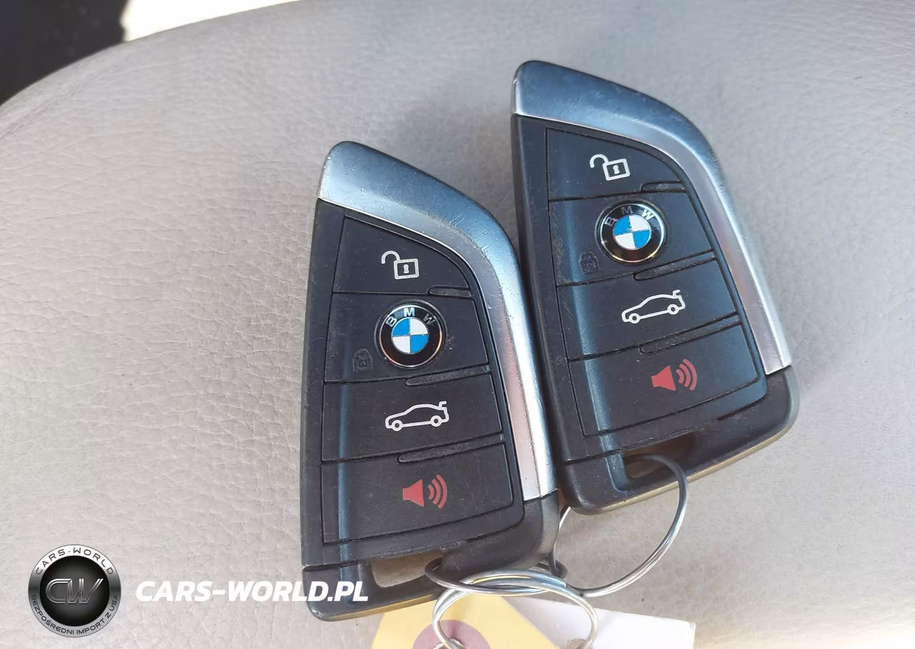 2017 BMW X1 xDrive28I VIN:WBXHT3C34H5F81816 - 11