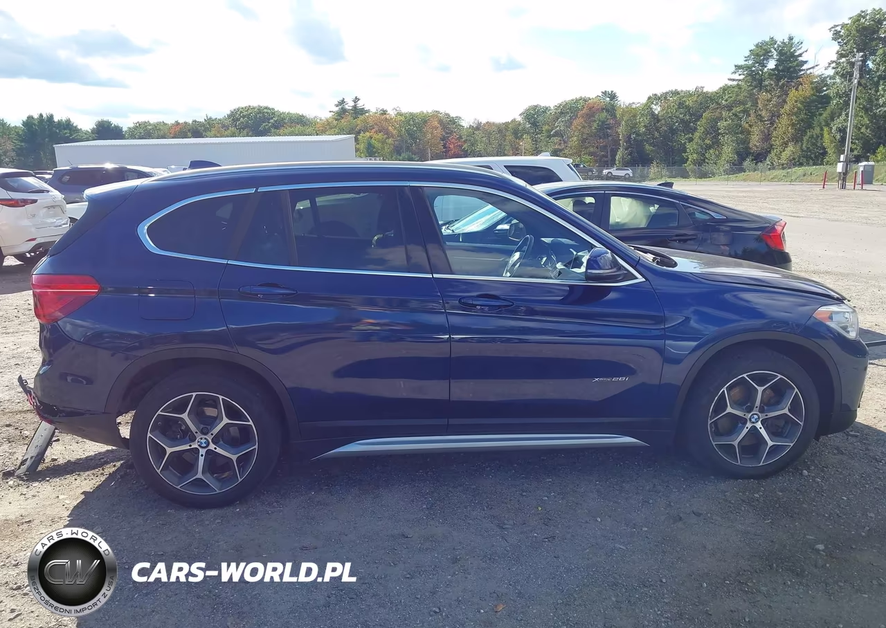2017 BMW X1 xDrive28I VIN:WBXHT3C34H5F81816 - 13