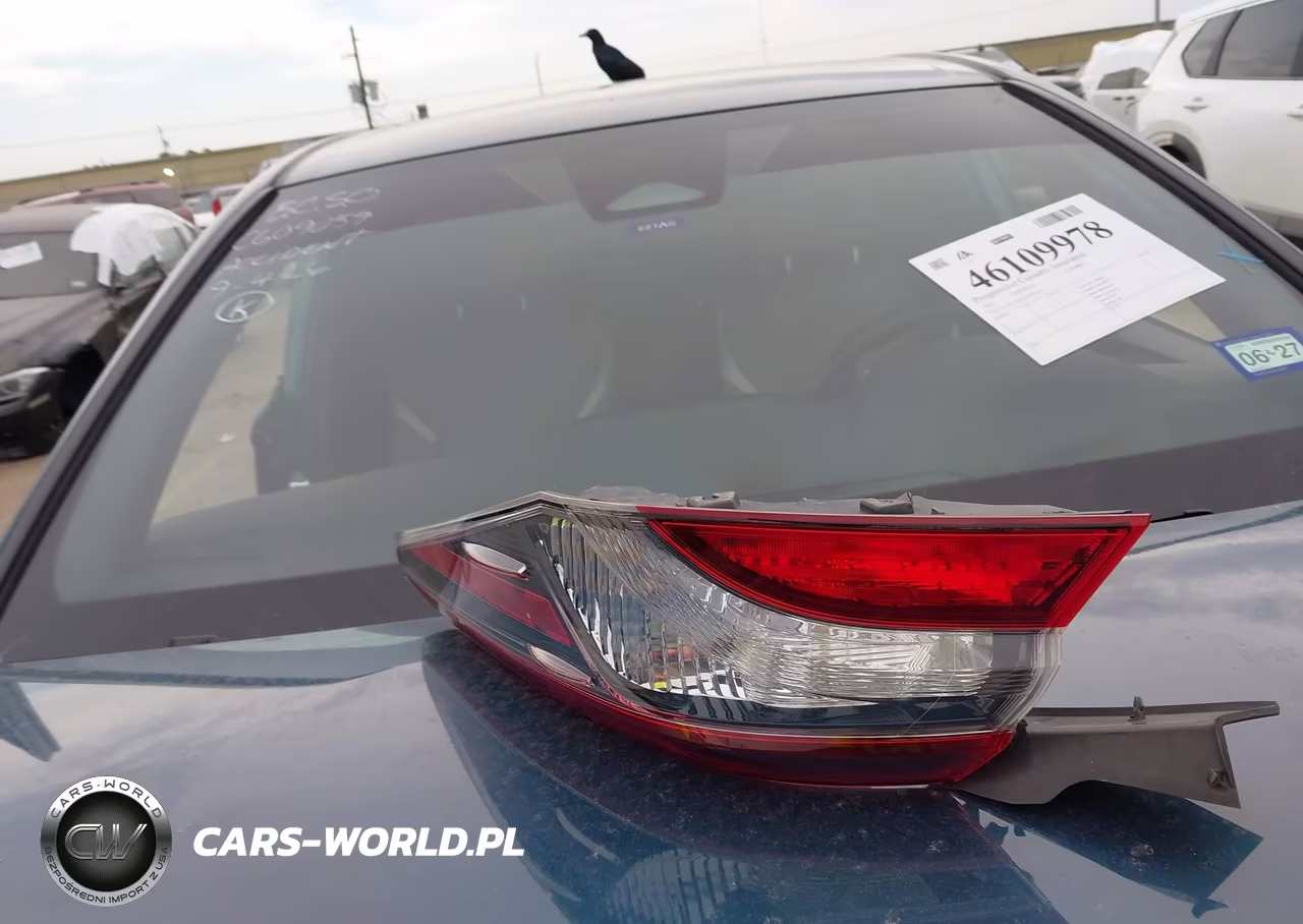2021 Toyota Camry Le VIN:4T1C11AK2MU408400 - 12