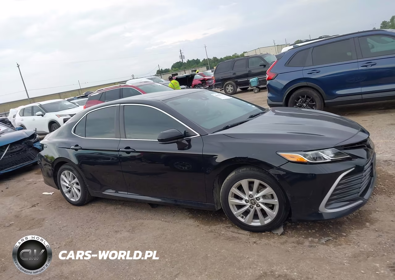 2021 Toyota Camry Le VIN:4T1C11AK2MU408400 - 14