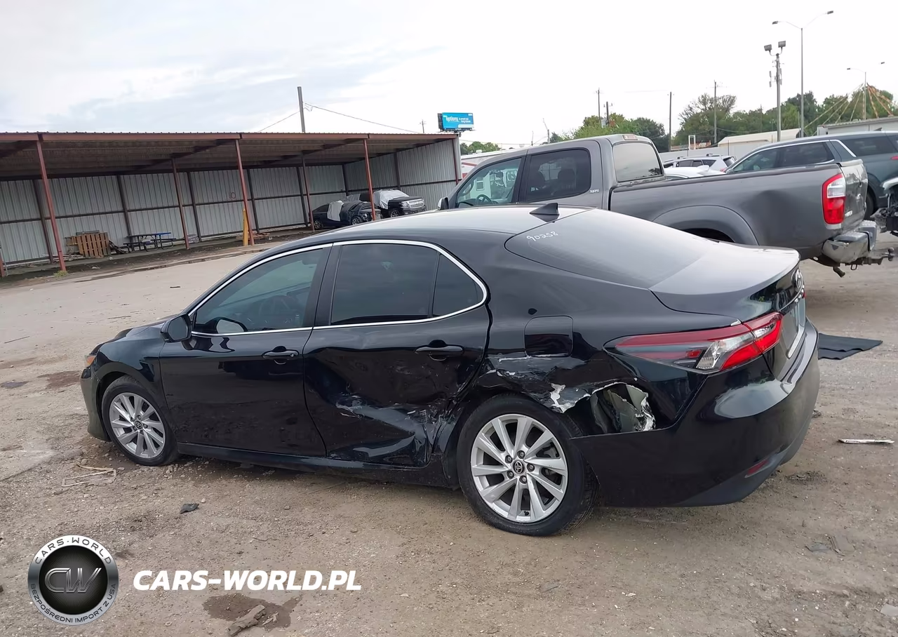 2021 Toyota Camry Le VIN:4T1C11AK2MU408400 - 15