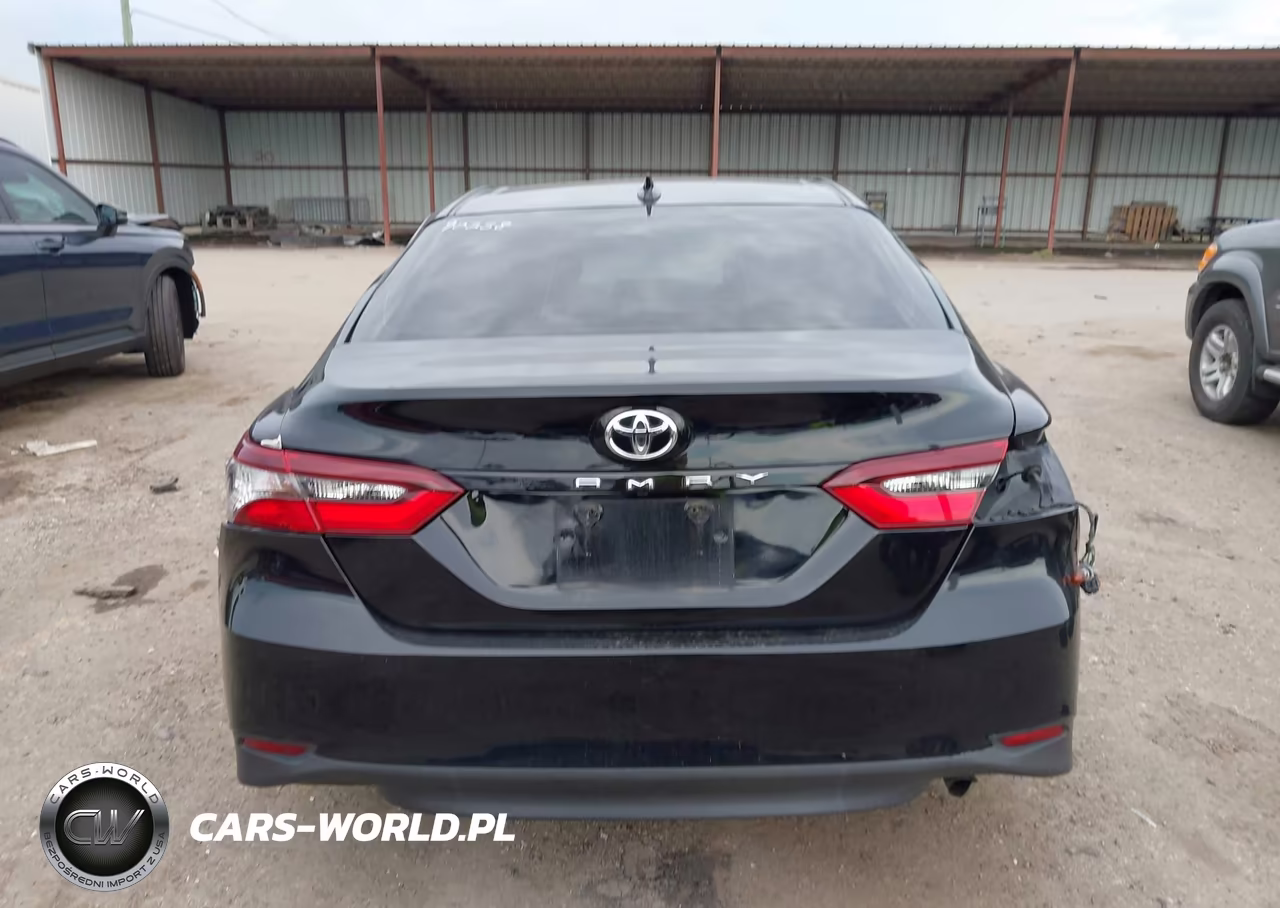 2021 Toyota Camry Le VIN:4T1C11AK2MU408400 - 17