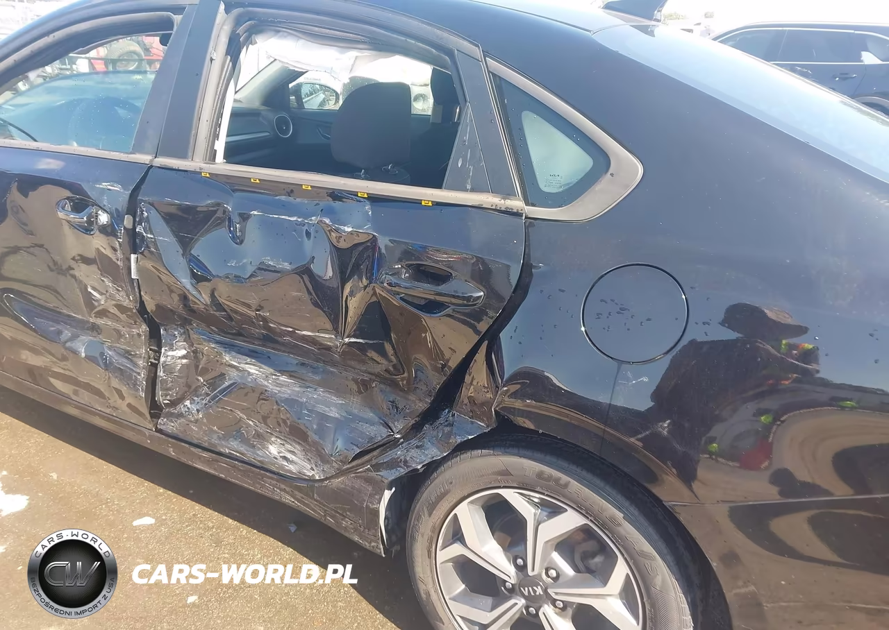 2021 Kia Forte Lxs VIN:3KPF24AD1ME408338 - 6