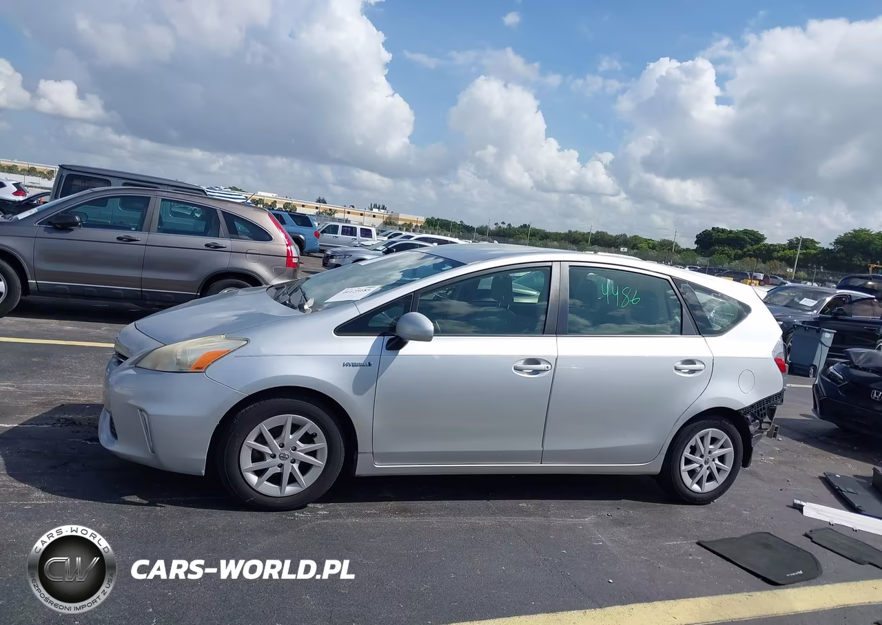 2013 Toyota Prius V Two VIN:JTDZN3EU4D3219716 - 15