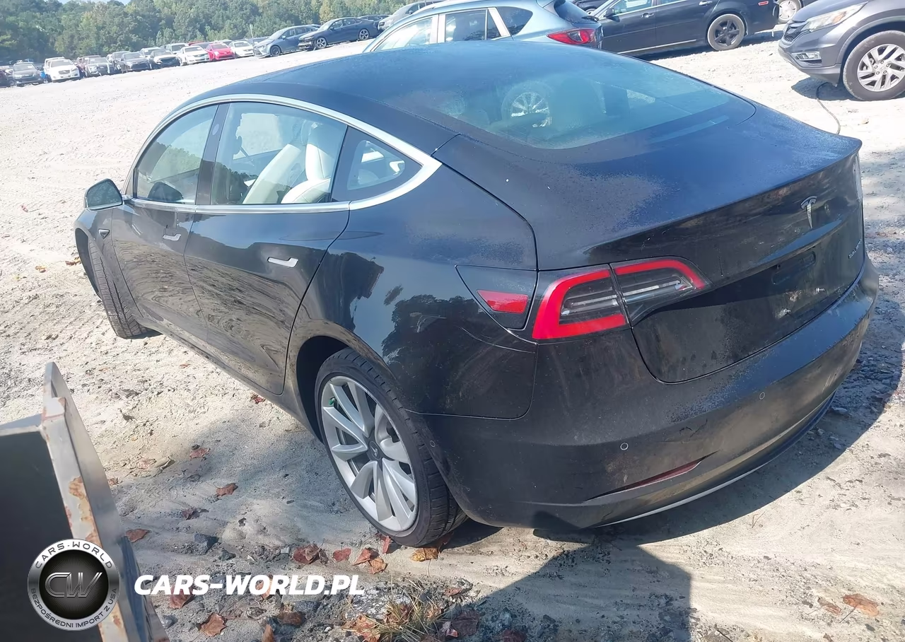 2018 Tesla Model 3 Long Range-Performance VIN:5YJ3E1EB6JF182823 - 3