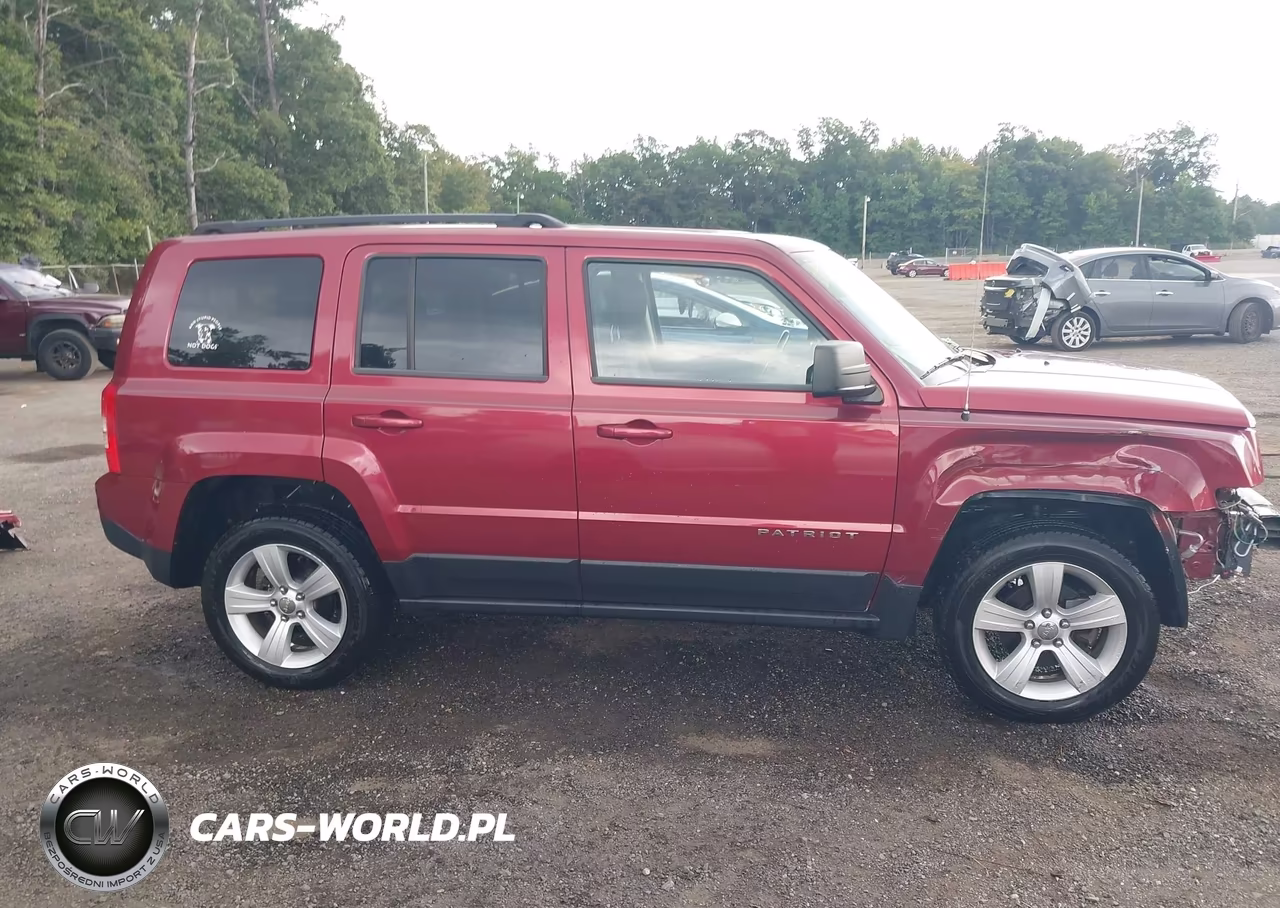 2014 Jeep Patriot Latitude VIN:1C4NJRFB0ED530839 - 14