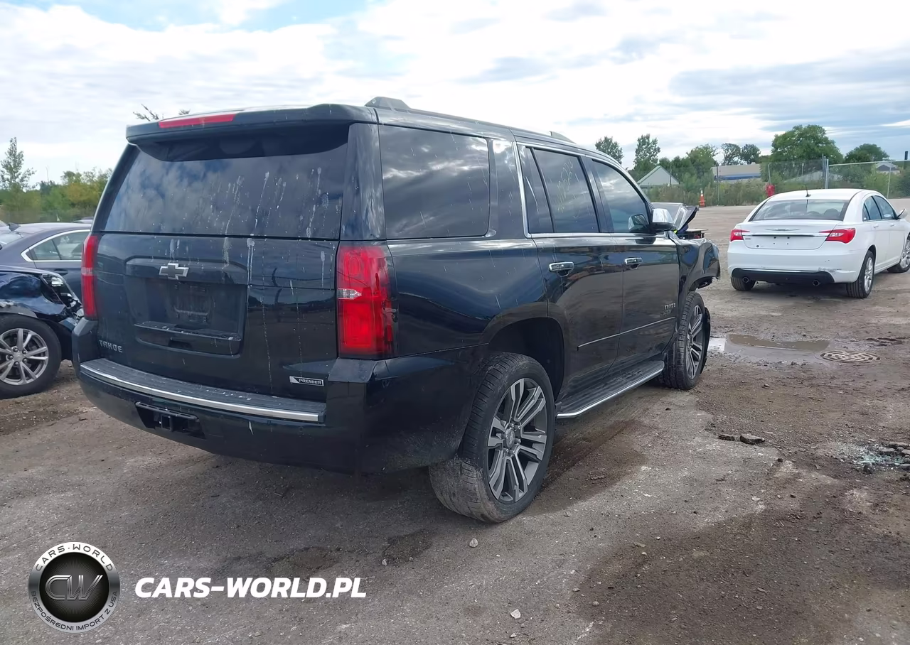 2017 Chevrolet Tahoe Premier VIN:1GNSKCKC9HR337759 - 4