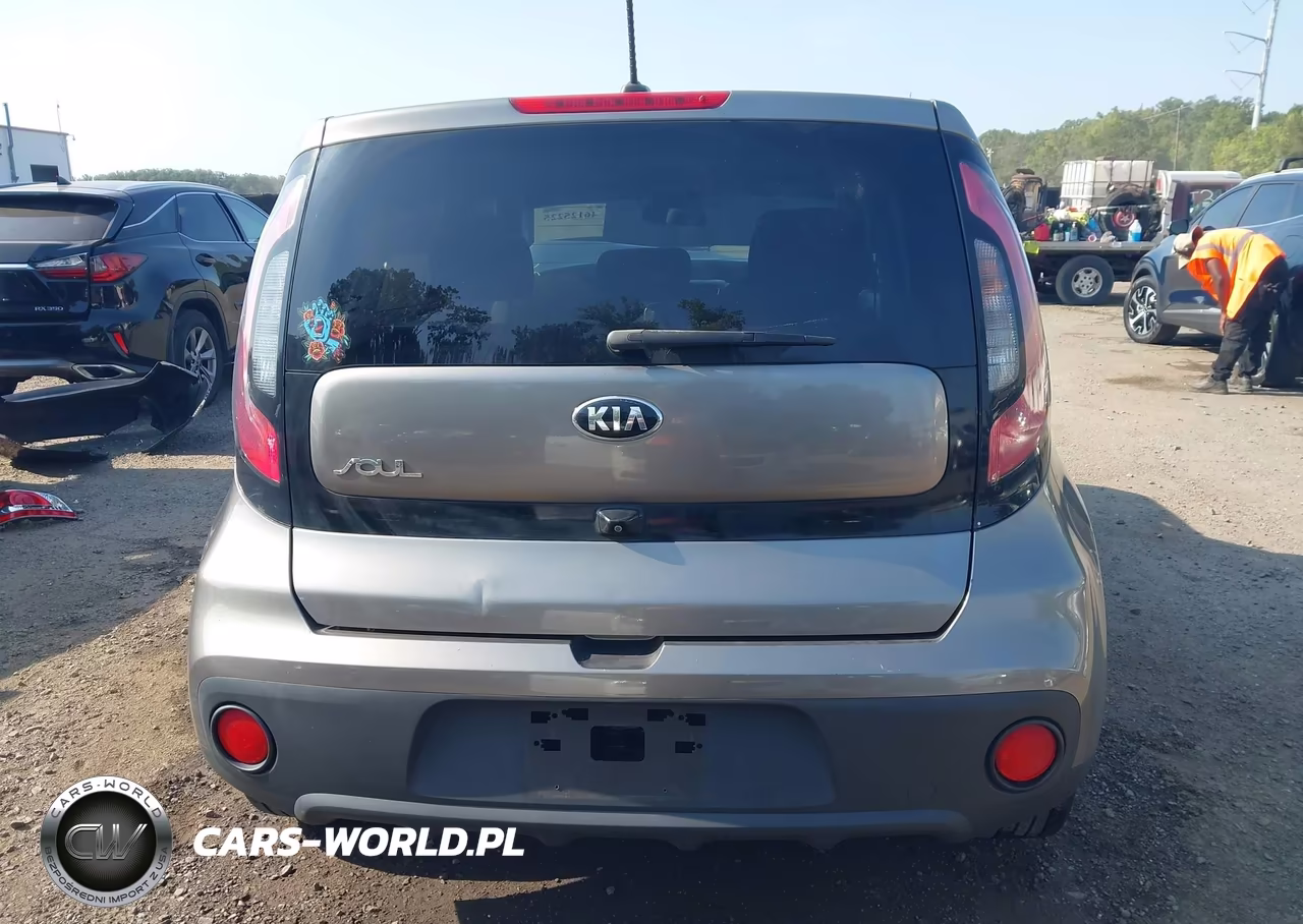 2018 Kia Soul ! VIN:KNDJN2A23J7556359 - 16