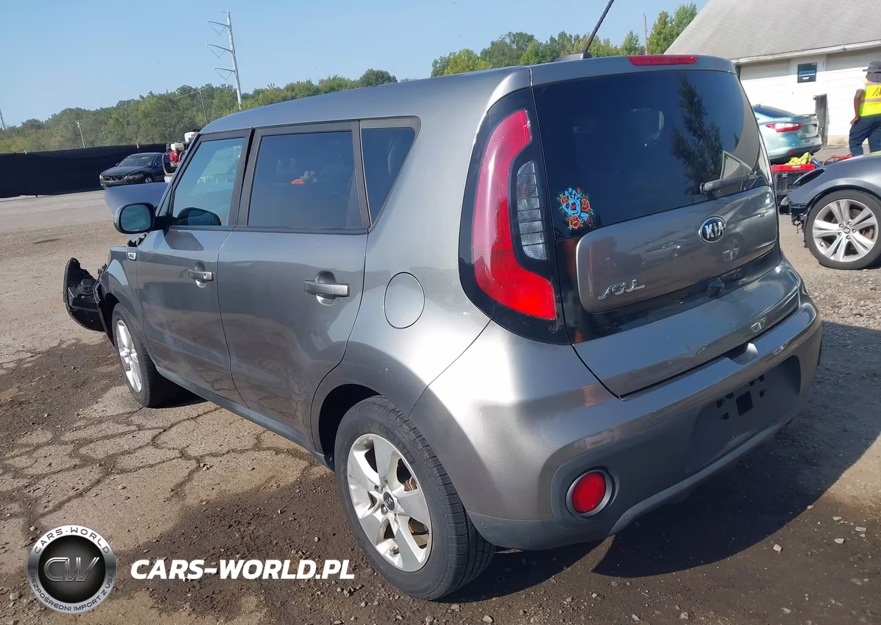 2018 Kia Soul ! VIN:KNDJN2A23J7556359 - 3