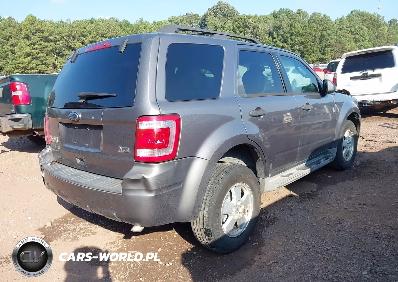 2011 Ford Escape Xlt VIN:1FMCU0DG4BKA38150 - 4