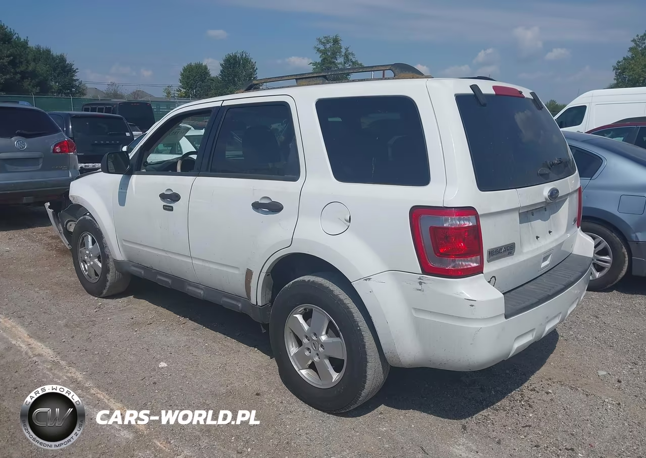 2011 Ford Escape Xlt VIN:1FMCU0DG7BKB79617 - 3