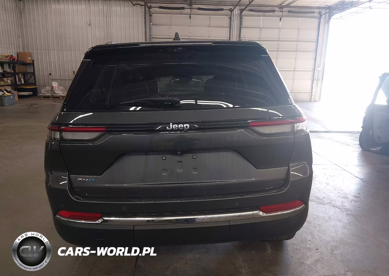 2022 Jeep Grand Cherokee 4Xe Limited 4X4 VIN:1C4RJYB68N8758083 - 17