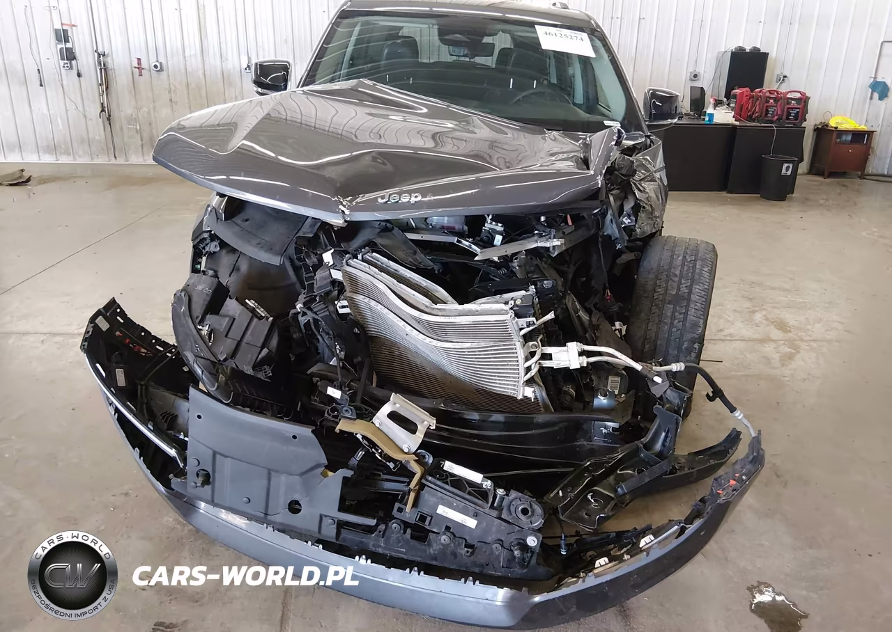 2022 Jeep Grand Cherokee 4Xe Limited 4X4 VIN:1C4RJYB68N8758083 - 6