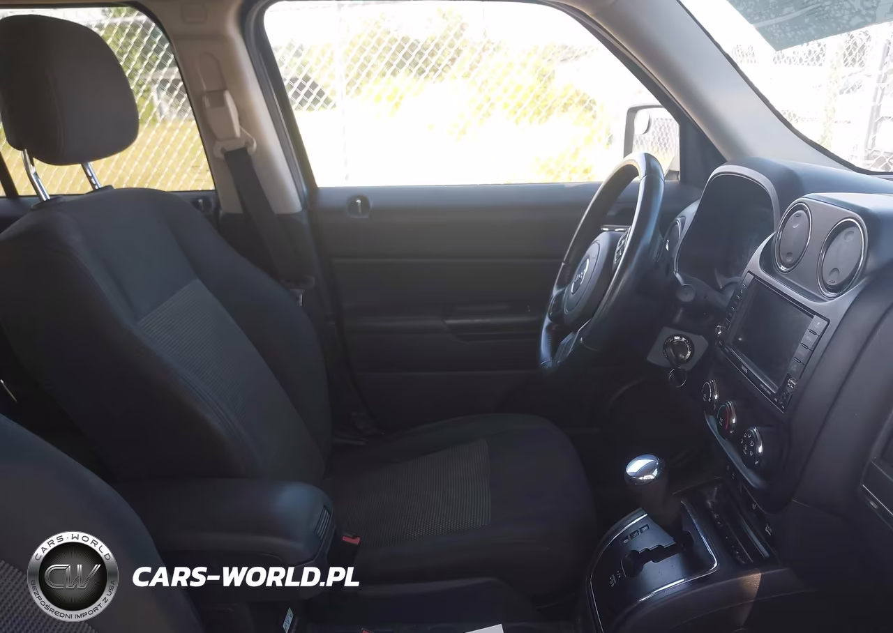 2014 Jeep Patriot Latitude VIN:1C4NJPFB0ED602269 - 5