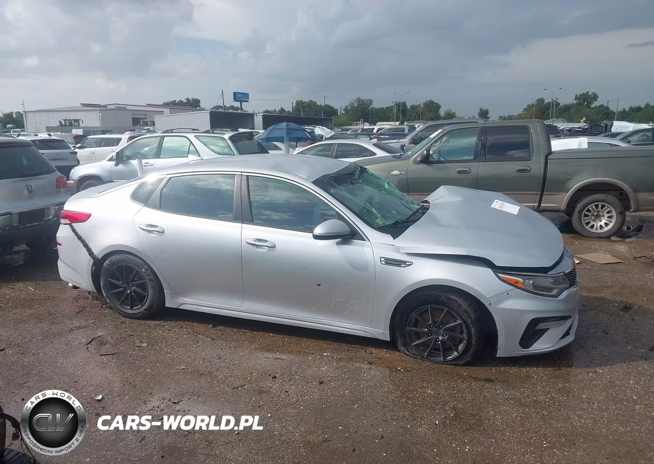 2019 Kia Optima Lx VIN:5XXGT4L35KG338756 - 13