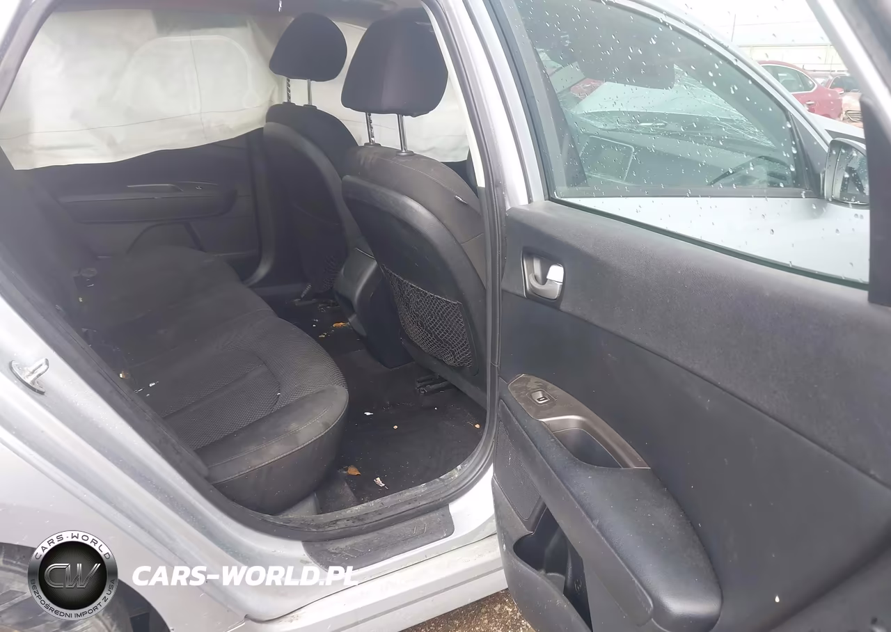 2019 Kia Optima Lx VIN:5XXGT4L35KG338756 - 8