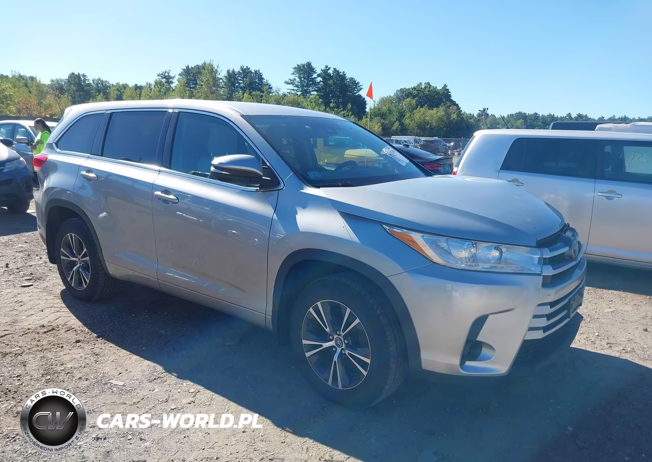 2017 Toyota Highlander Le