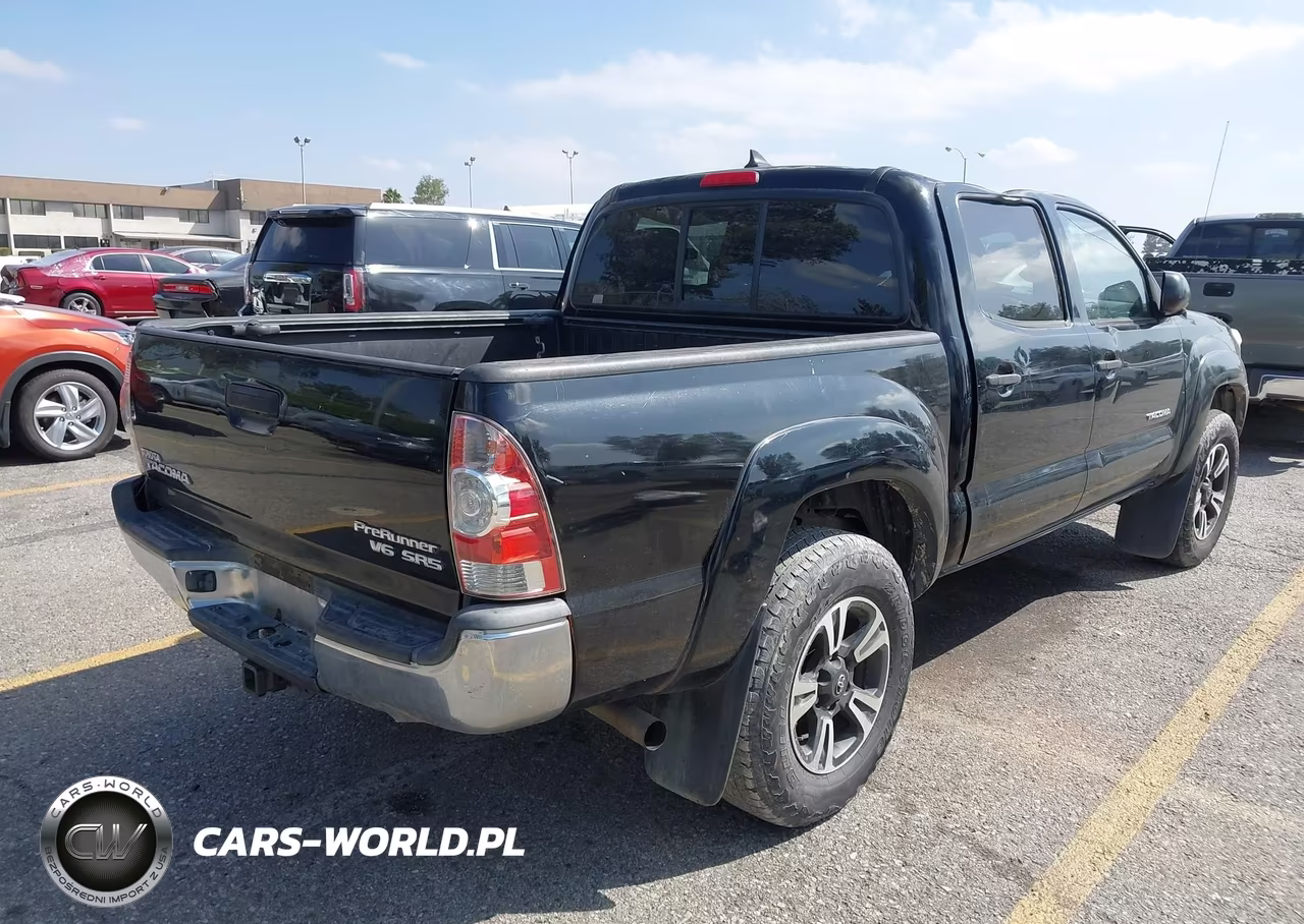 2014 Toyota Tacoma Prerunner V6 VIN:3TMJU4GN1EM165660 - 4
