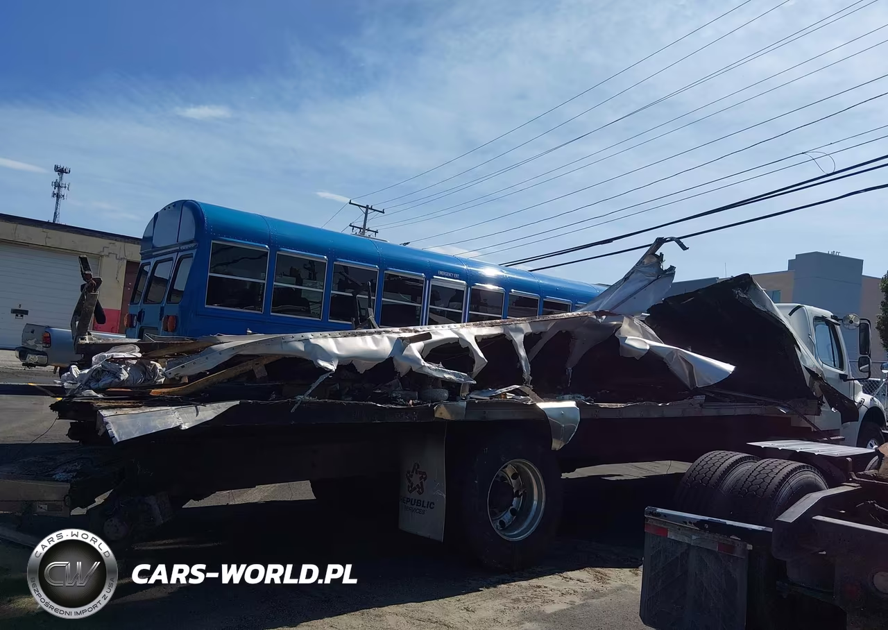 2019 Freightliner M2 106 VIN:3ALACWFC6KDKX7119 - 14