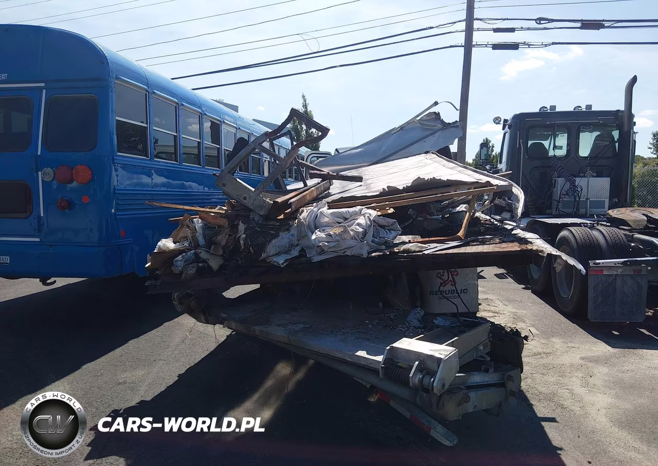 2019 Freightliner M2 106 VIN:3ALACWFC6KDKX7119 - 16