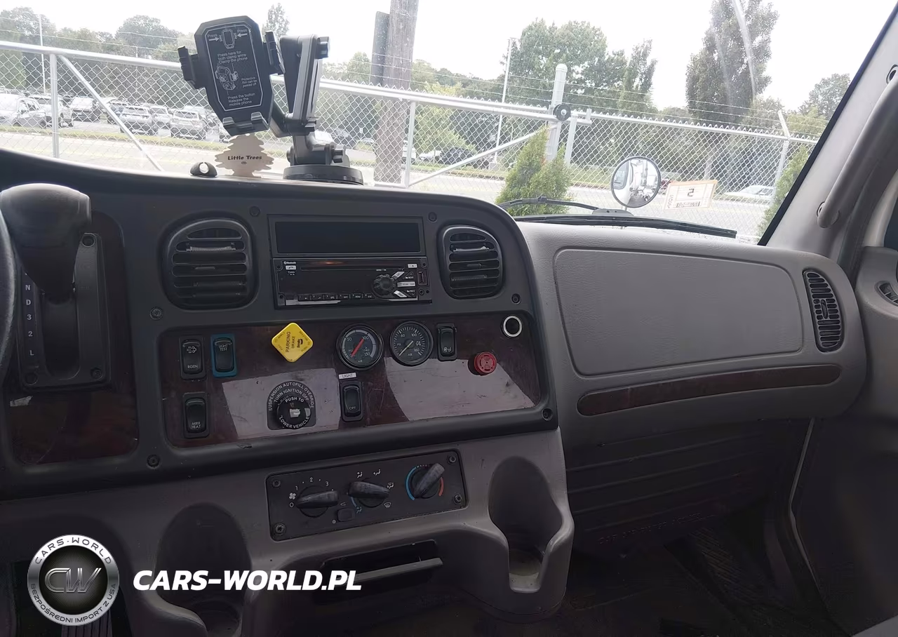 2019 Freightliner M2 106 VIN:3ALACWFC6KDKX7119 - 21