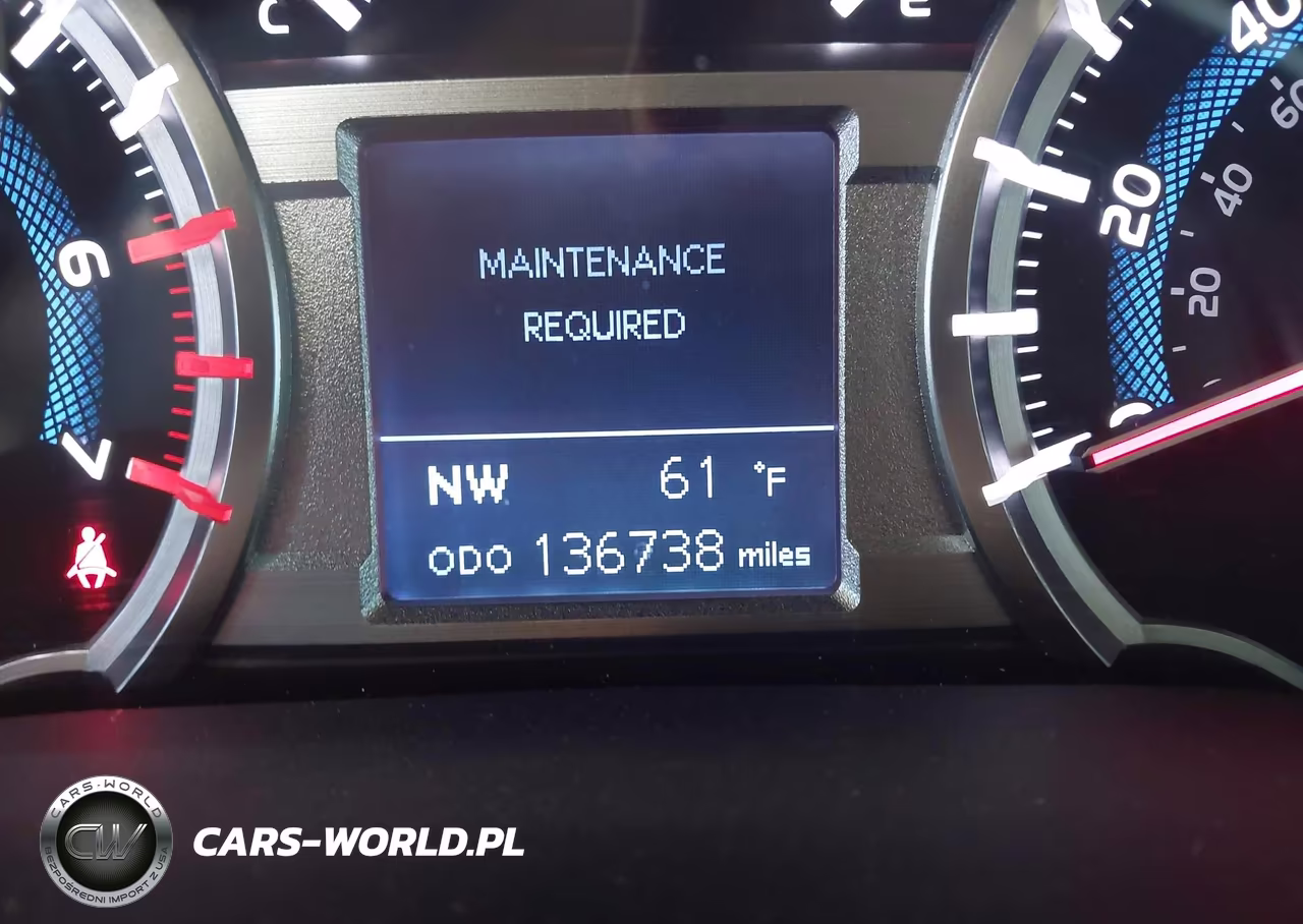 2018 Toyota 4Runner Trd Off Road Premium VIN:JTEBU5JR7J5555521 - 16