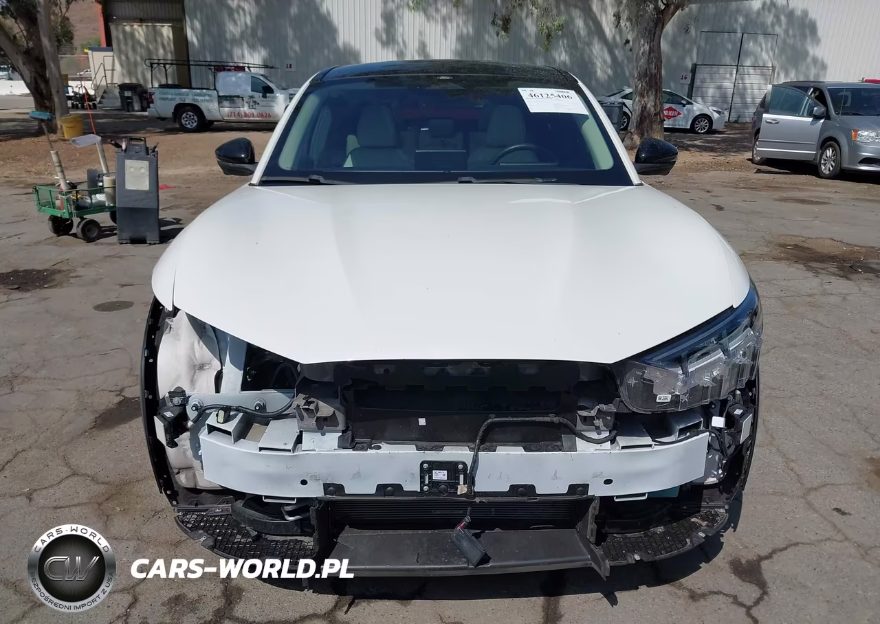 2022 Ford Mustang Mach-E Premium VIN:3FMTK3SUXNMA29921 - 12