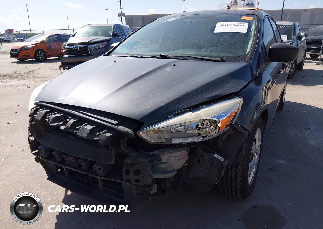 2018 Ford Focus S VIN:1FADP3E29JL216363 - 18