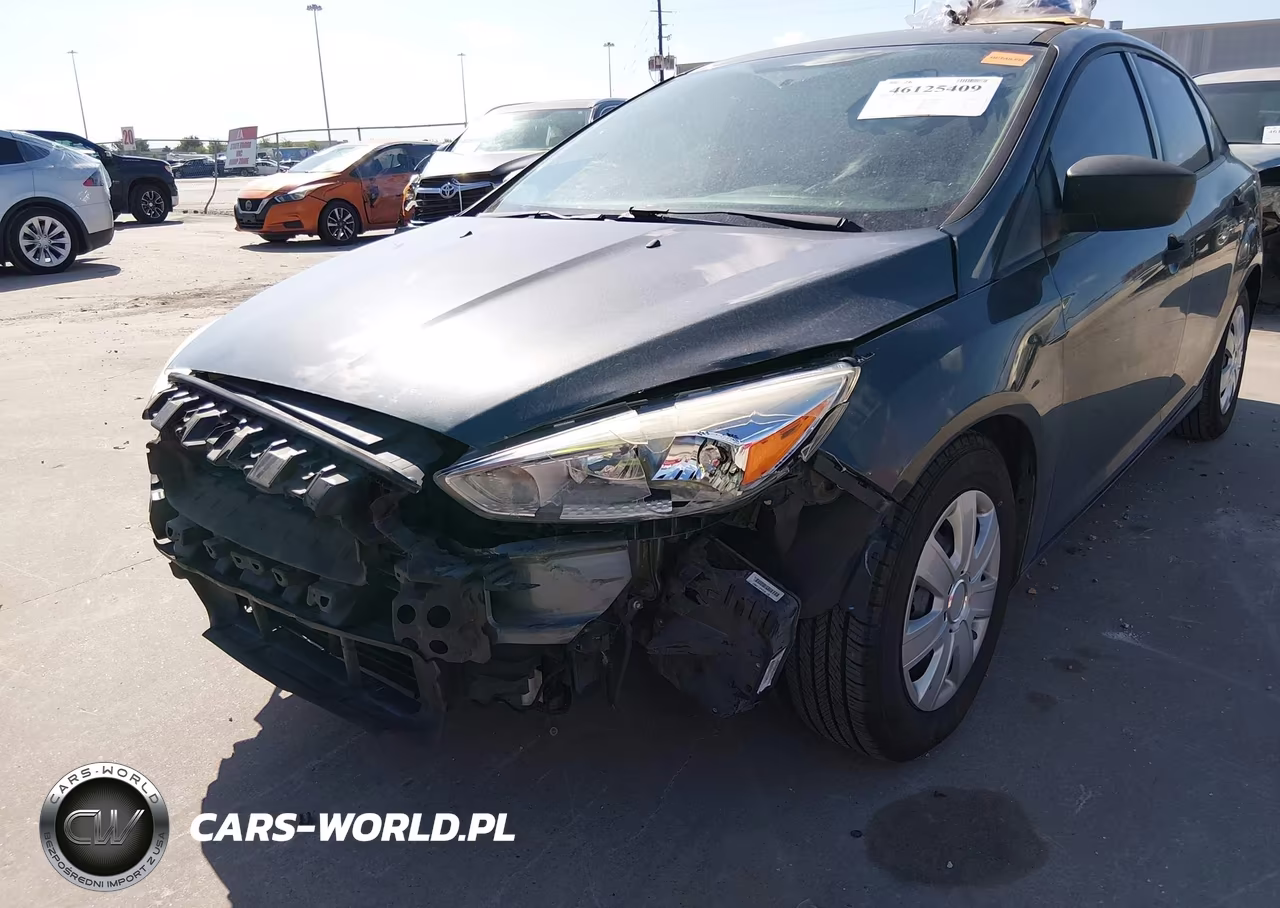 2018 Ford Focus S VIN:1FADP3E29JL216363 - 6