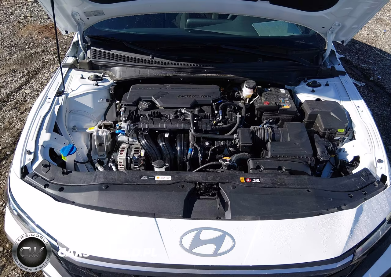 2026 Hyundai Elantra Sel Sport VIN:KMHLM4DGXTU232193 - 10
