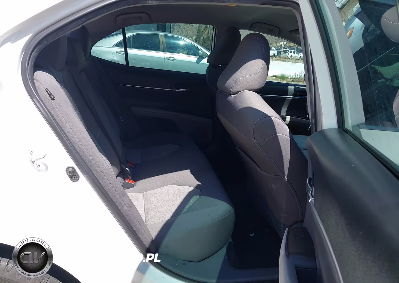 2021 Toyota Camry Le VIN:4T1C11AK2MU605955 - 8