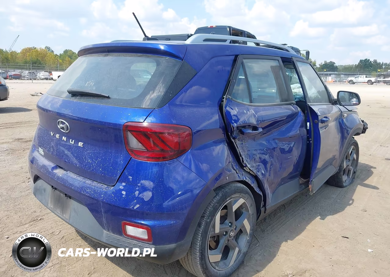 2023 Hyundai Venue Limited VIN:KMHRC8A39PU242130 - 4
