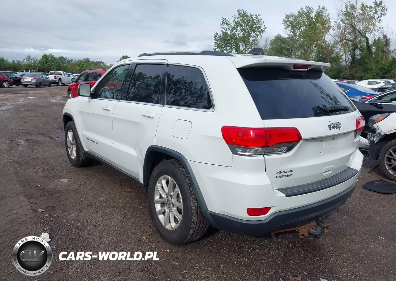 2014 Jeep Grand Cherokee Laredo VIN:1C4RJFAG1EC155245 - 3